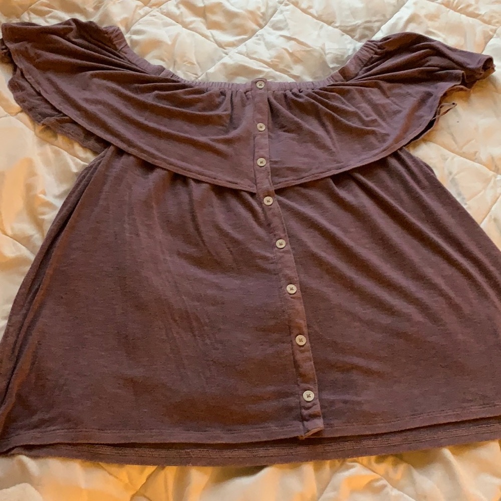 american eagle off the shoulder top